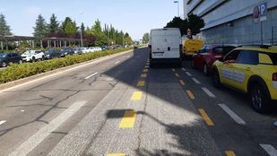 Sin conexión e inseguros: así son los nuevos carriles bici que denuncian los ciclistas