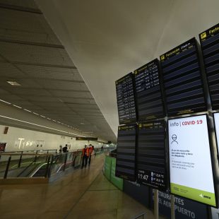 Cancelado un vuelo a México por el positivo de un miembro de la tripulación