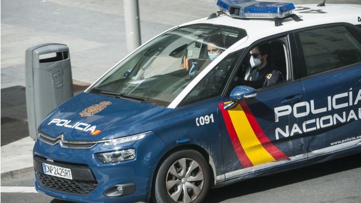 Tres detenidos en Hortaleza por robo y agresión a un joven que no les dio un cigarrillo