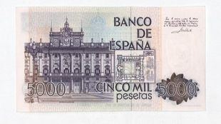 Donar pesetas olvidadas a una buena causa