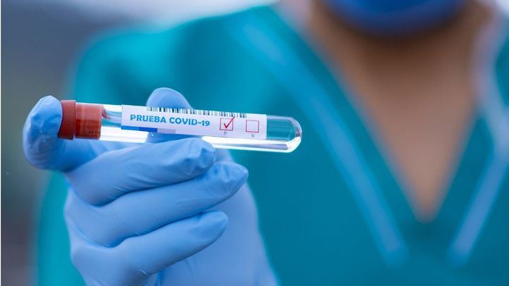 Sanidad notifica cinco nuevos brotes con 32 positivos
