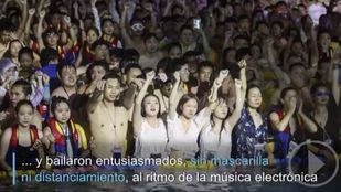 Gran fiesta sin mascarillas en Wuham, origen del Covid-19