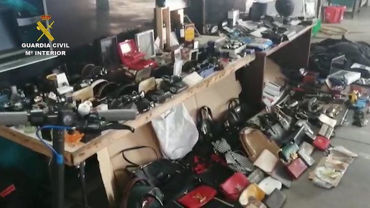 Parte del material requisado por la Guardia Civil.