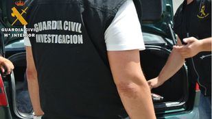 Detenidos cuatro menores por robar y golpear al dueño de un comercio de Paracuellos