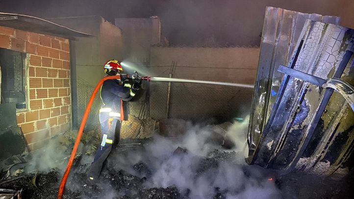 El incendio se ha producido en una finca particular