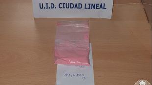 Detenido un hombre en Ciudad Lineal por llevar encima 20 gramos de cocaína rosa