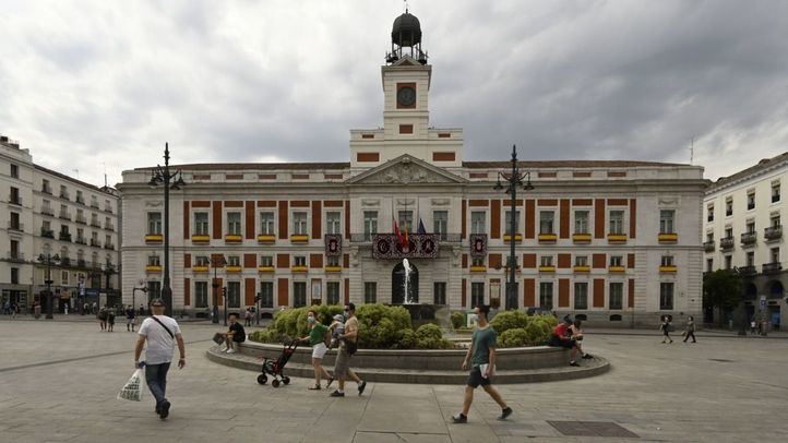 Madrid aplicará 'de manera inmediata' la prohibición de fumar y el cierre del ocio nocturno