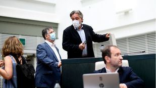 El PSOE afea el "silencio cómplice" de Almeida ante la gestión de la pandemia de PP