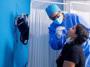 Madrid suma 3.640 nuevos positivos en Covid, 974 en las últimas 24 horas, y 26 fallecidos