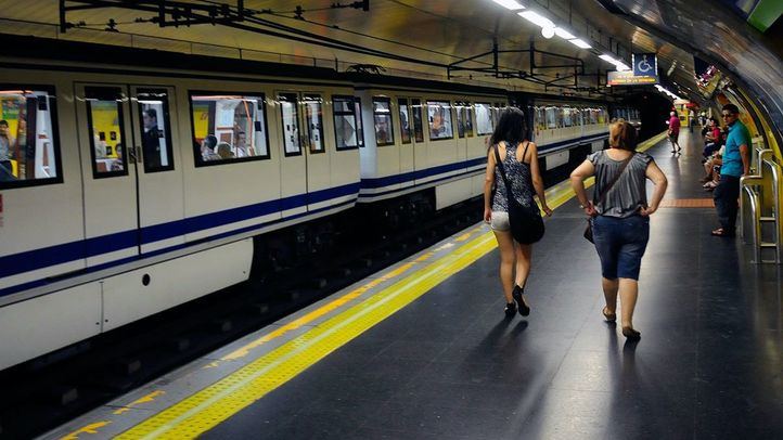 Anden Linea 5 estación metro Pueblo Nuevo