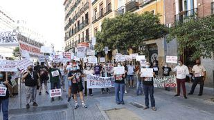 Duodécimo domingo de protestas de los comerciantes del Rastro