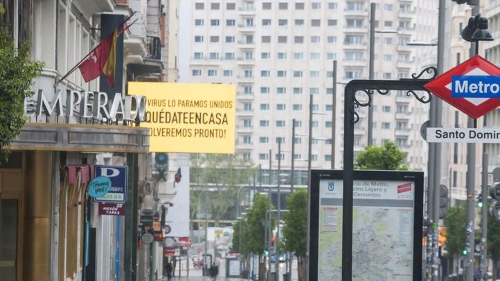 Imagen de recurso de una estación de metro en un día de lluvia