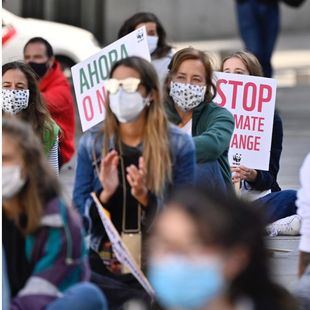Sentada frente al Congreso por la justicia climática