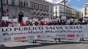 Madrid se moviliza contra las medidas "segregadoras" del gobierno de Ayuso