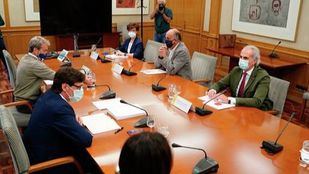 Salvador Illa: "Pedimos a la presidenta de la Comunidad de Madrid que se deje ayudar"