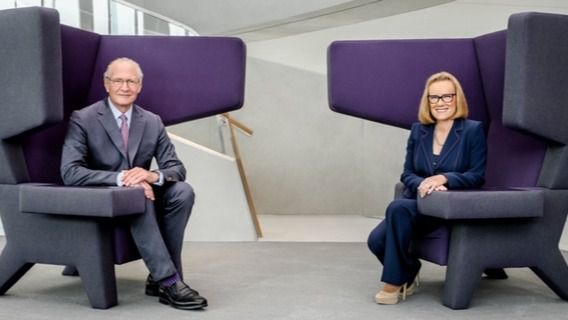 Stefan Oschmann y Belén Garijo