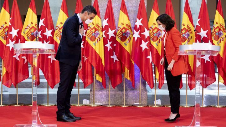 Ayuso acusa a Sánchez de 'vender el caos' y cree que Madrid estará cerrada 'hasta que le convenga'