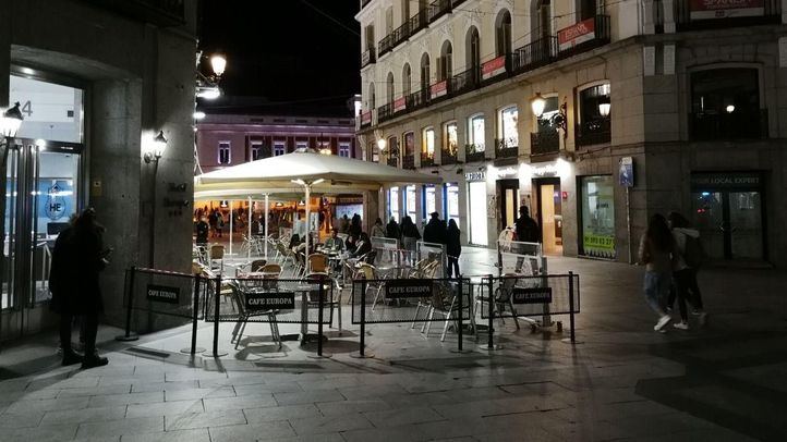 El presidente del Colegio de Médicos de Madrid ve 'absurdas' las nuevas restricciones