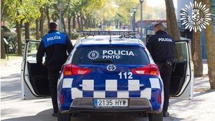 Alrededor de 200 personas celebran una fiesta en una carpa sin mascarilla ni distancia