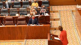 Más Madrid llama "talibán" a Lasquetty y se arma la polémica por un gesto de Mónica García