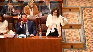 Ayuso solicita a Bruselas controles en los aeropuertos para detectar casos importados