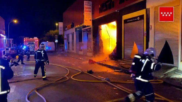 Controlado un incendio en una nave industrial de Fuenlabrada