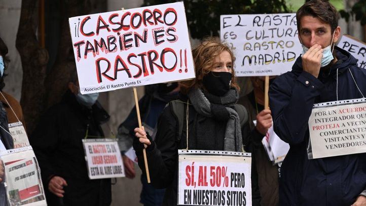 Los comerciantes del Rastro vuelven a la calle para exigir la reapertura del marcadillo