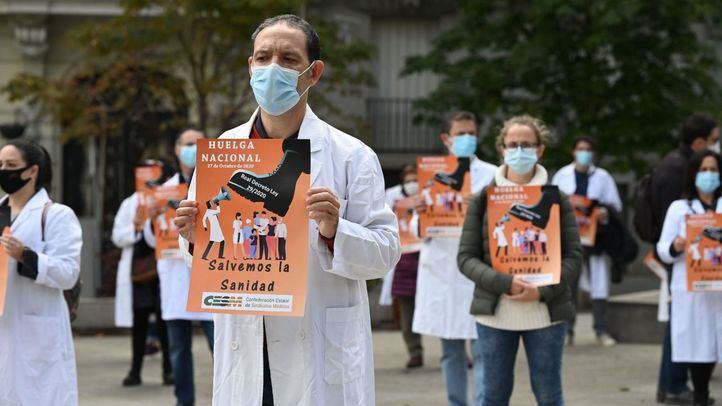 Primera jornada de huelga de los médicos de todo el país