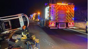 Cuatro heridos, uno de ellos crítico, en una colisión de dos turismos en Alcalá de Henares