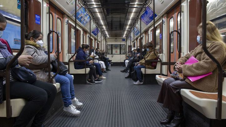 Retirado del servicio un vigilante de Metro por un incidente con un joven