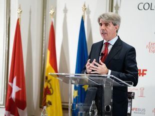 Los mayores de 65 años verán rebajado su Abono de Transportes a partir de enero