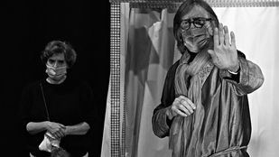 Flotats es 'El enfermo imaginario' con mascarilla