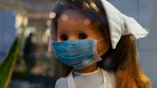 Una exposición recoge la historia de los 52 años de la muñeca Nancy