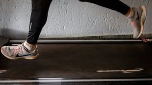 Razones para comprar una cinta de correr para ejercitarse en casa