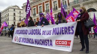 CCOO y UGT reclaman en Sol el fin de todas las "aristas" de la violencia machista