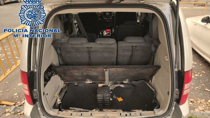 Detenido en Usera por portar 20 kilos de marihuana en los bajos del coche