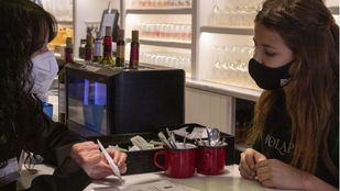 El cubo de tapa marrón ha permitido recoger 300.000 toneladas de residuo orgánico en tres años