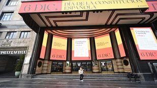 Las marquesinas y pantallas digitales de Gran Vía y Callao celebran el 6D