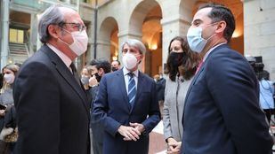 Ayuso y la oposición, más centrados en los Presupuestos que en un posible adelanto electoral