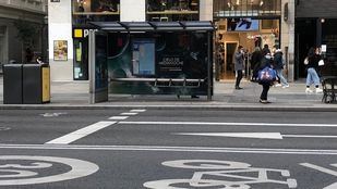 Las marquesinas de la EMT serán puntos de información de la oferta comercial y hostelera