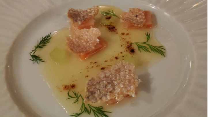Salmón con manzana