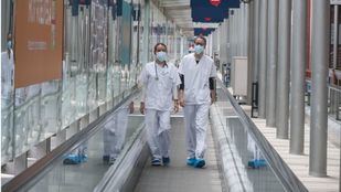 Menos contagios Covid en Madrid, aunque todavía muy por encima de hace dos semanas