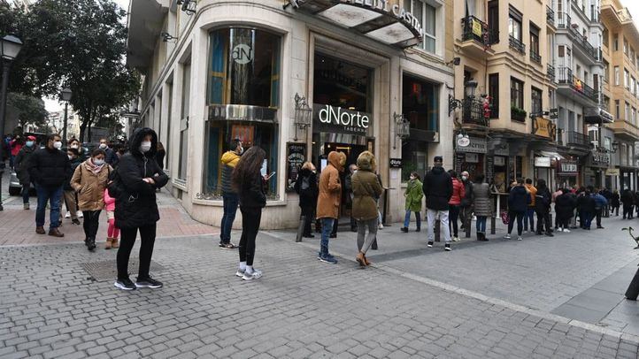Las administraciones de lotería del centro de Madrid con grandes colas a dos días del Sorteo de Navidad