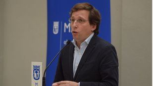 Martínez-Almeida se somete a una prueba Covid tras despertar "resfriado"