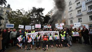 La hostelería se concentra para pedir apoyo institucional y que se les deje de culpabilizar