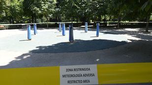 El Retiro y otros ocho parques mantendrán este domingo zonas balizadas