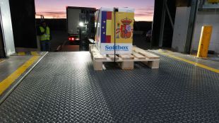 Illa avanza que este martes llegarán 369.525 dosis de la vacuna de Pfizer