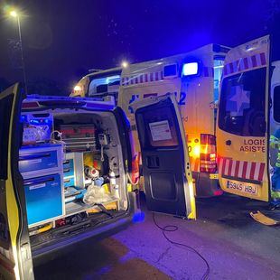 Dos heridos en un accidente de tráfico y una agresión con arma blanca