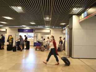 Sin vuelos ni trenes en Madrid por el temporal