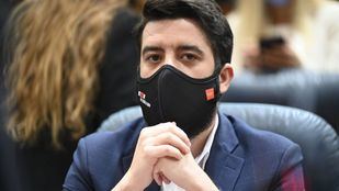 César Zafra: “Hay que acelerar el plan de vacunación”